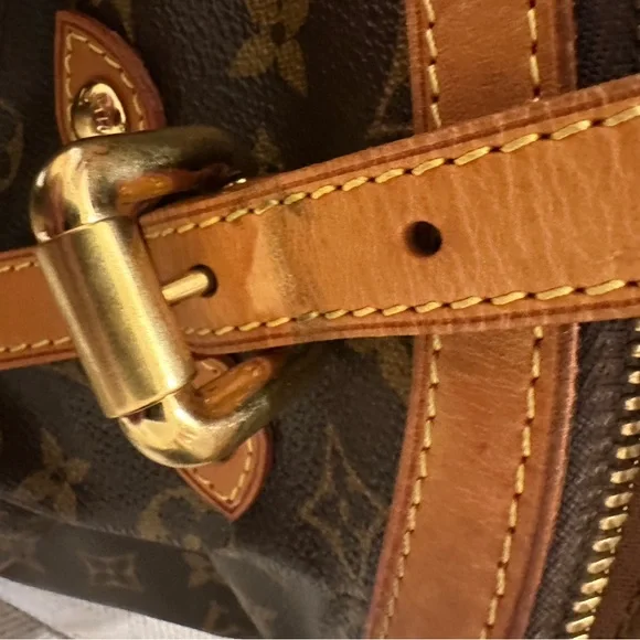 Louis Vuitton Monogram Tivoli GMl - Picture 9 of 16